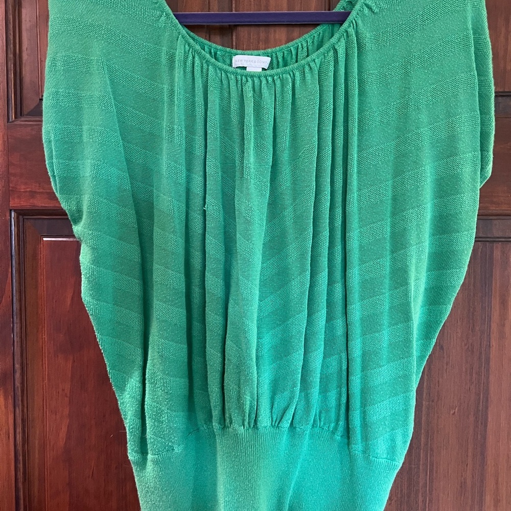 New York & Company Vibrant Green Knit Top